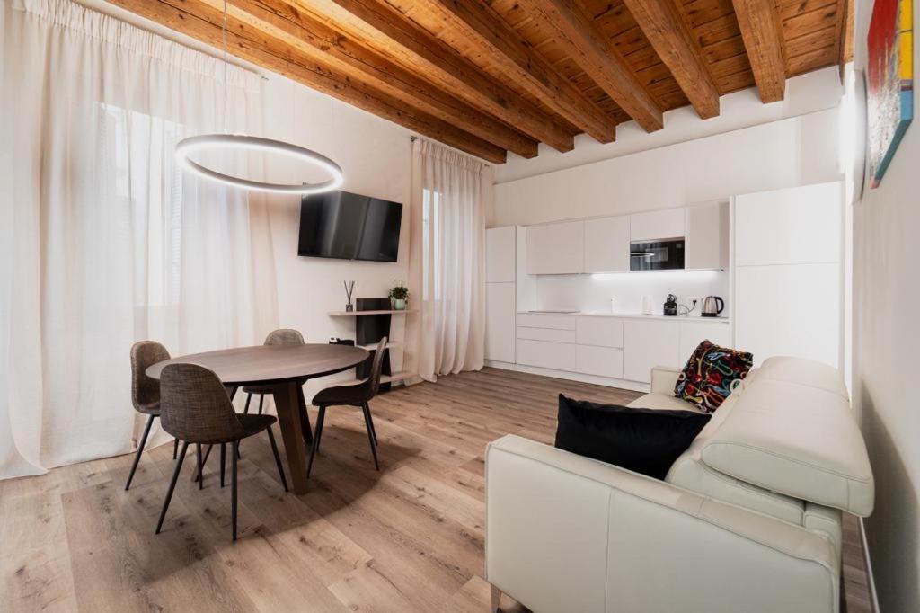 Flores Home Werona Zewnętrze zdjęcie